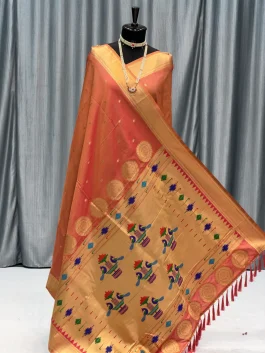 Self 14 Peacock Pallu Paithani Dual Tone Aboli K12