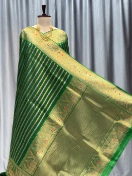 Soft Silk Linning Gadwal Paithani Green Z12