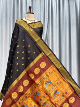 Pure Silk Handloom Maharani Paithani Black C12